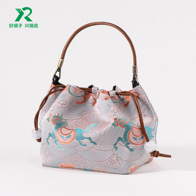 马年有钱原创新中式国风织锦缎斜挎刺绣斜挎手机包配旗袍小包定制