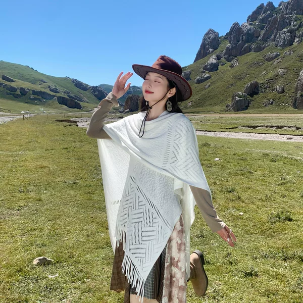New elegant all-match knitted hollow air conditioning shawl spring and summer cheongsam women's long tassel cardigan shawl