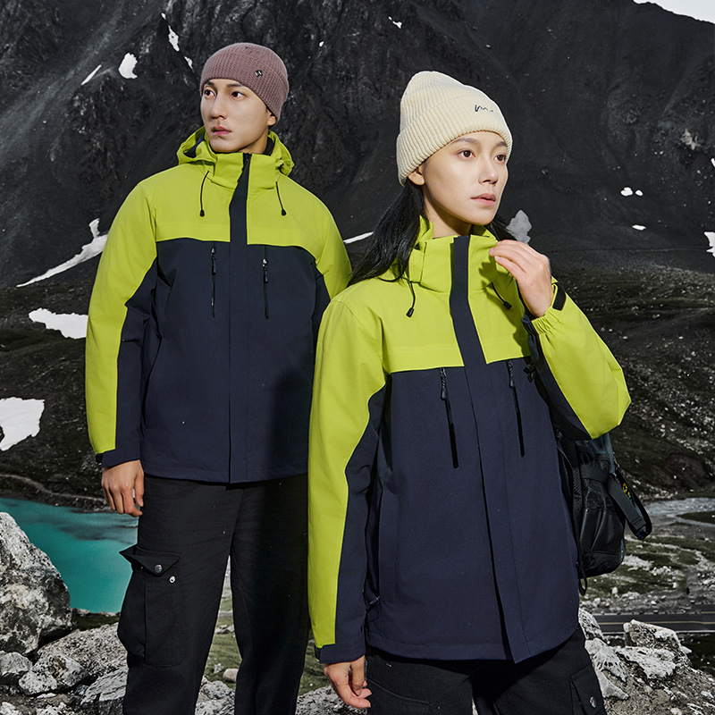 3 - en - 1 traje de asalto desmontable a prueba de viento dos piezas juego de ropa de trabajo de terciopelo casual capa de impresión LOGO para hombres