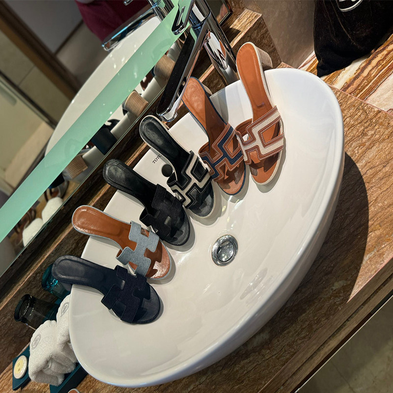 Sheepskin Version~Early Spring Color-Blocked Retro Fashion Everyday Slip-On Sandals for Outdoor Wear Casual Denim Slip-On Slippers for Women Sheepskin Version~Early Spring Color-Blocked Retro Fashion Everyday Slip-On Sandals for Outdoor Wear Casual Denim Slip-On Slippers for Women