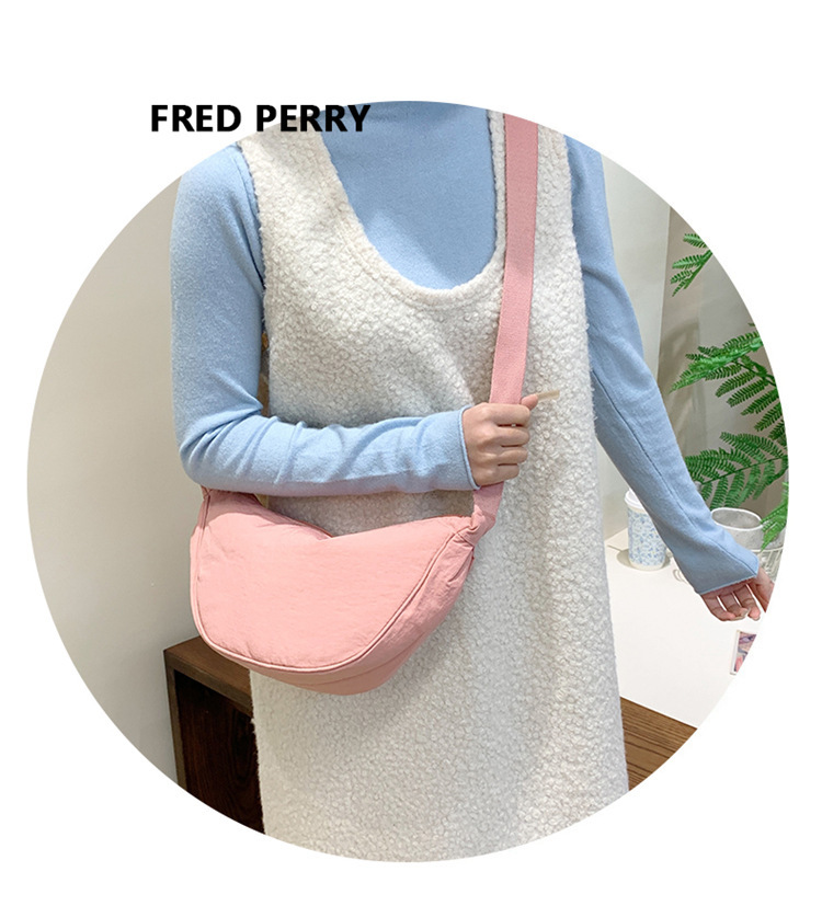 Women's Small Nylon Solid Color Streetwear Sewing Thread Dumpling Shape Zipper Underarm bag 23L display picture 7