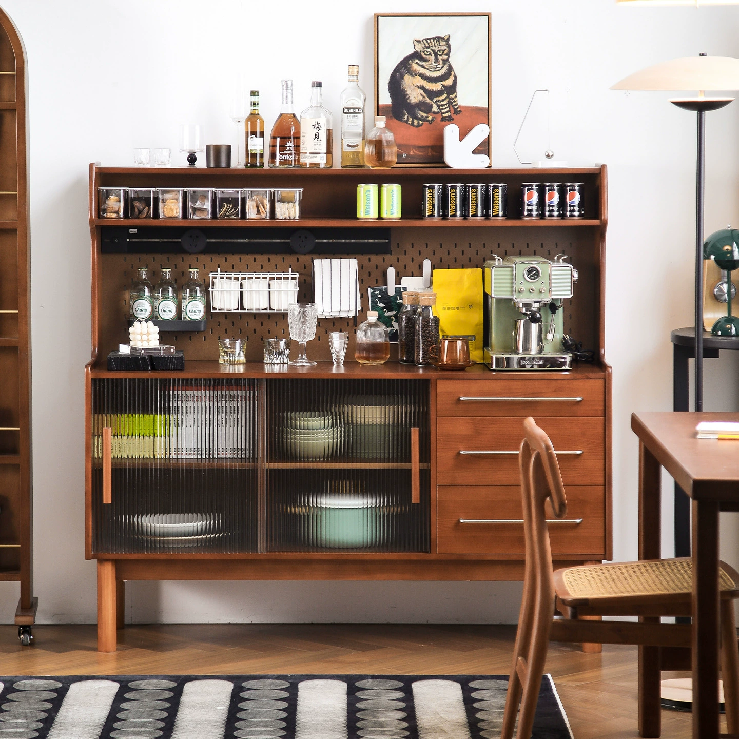 Средневековый буфет из цельного дерева для гостиной, встроенный настенный шкаф для хранения, современный простой легкий роскошный домашний чайный шкаф для маленькой квартиры