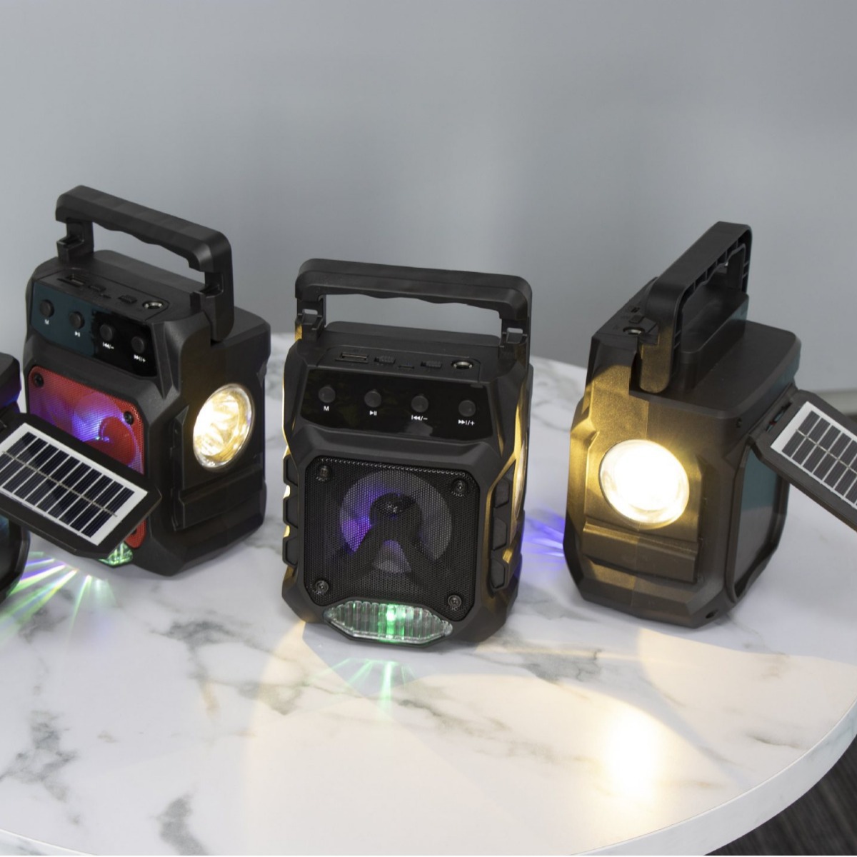 Nuevo OP-666 África caliente al aire libre solar Bluetooth altavoz con linterna multifuncional subwoofer de audio