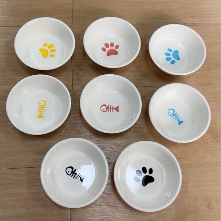 In stock pet ceramic bowl simple style small size Food Bowl double bowl water basin wide edge can be equipped with shelf cat bowl cat food bowl