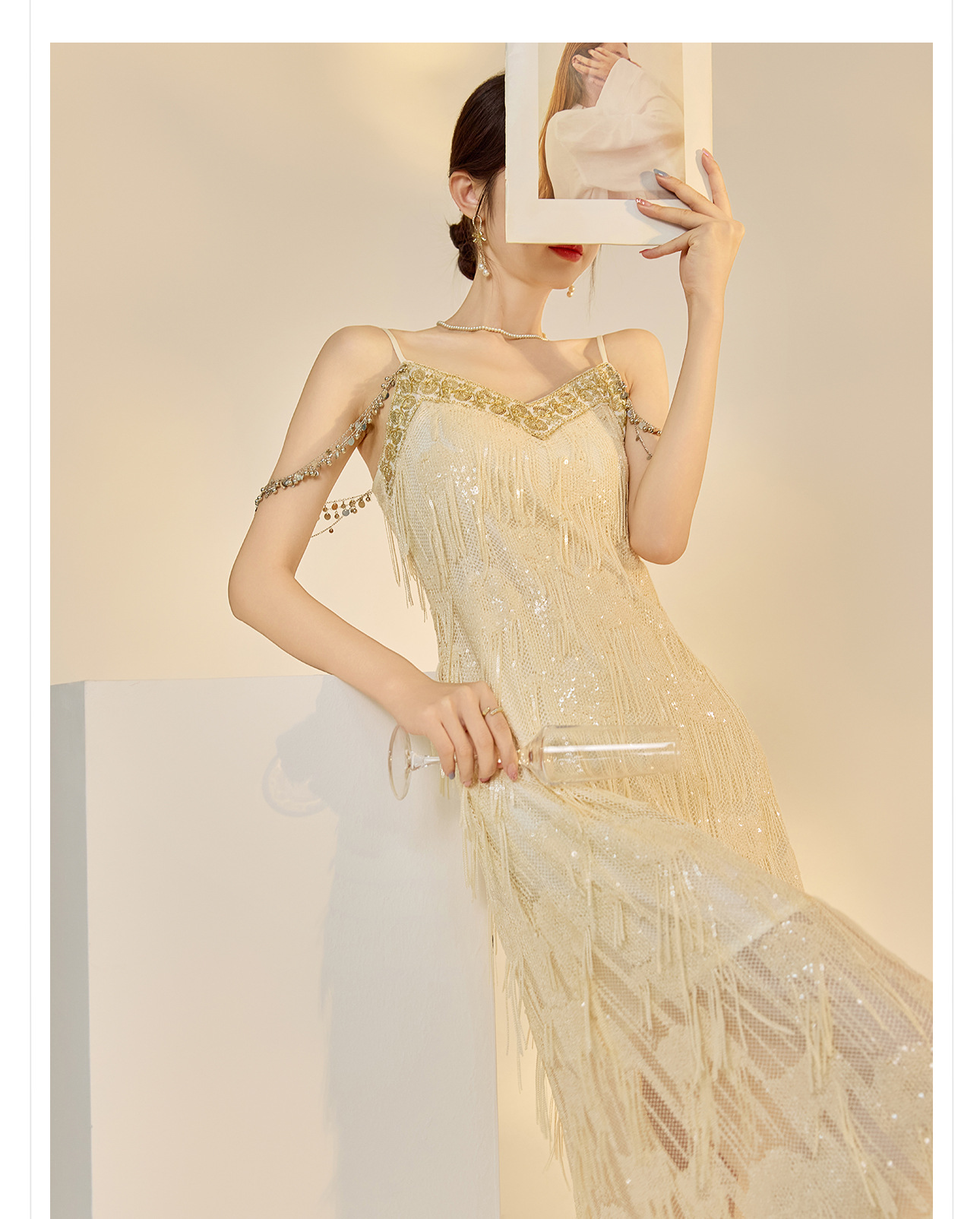 Đầm maxi nữ thắt eo phong cách Trung Hoa cổ điển đính cườm lưới thêu tua rua ZX N7012 — Đen Obsidian, Gạo hạnh nhân chi tiết 27