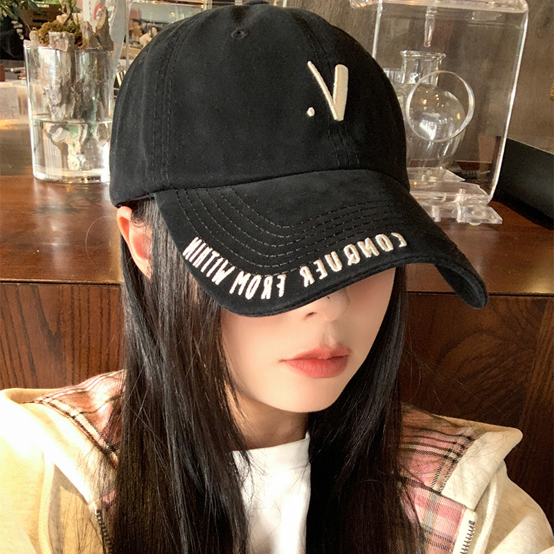 2025 nuevo sombrero de béisbol primavera-verano coreano pareja hipster negro cara pequeña letra picada lengua gorra de moda