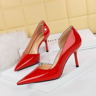 8236 European and American Style Fashionable Simple High Heels Women's Shoes Stiletto High Heels Shallow Mouth Pointed Toe Side Cut Out Patent Leather Flats for Women