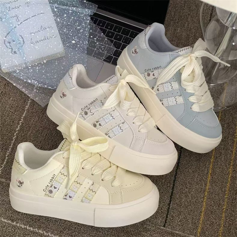 Round-Toe Women's Shoes with Unique Design, 2026 Spring New Model, Cute and Breathable White Shoes for Students Round-Toe Women's Shoes with Unique Design, 2026 Spring New Model, Cute and Breathable White Shoes for Students