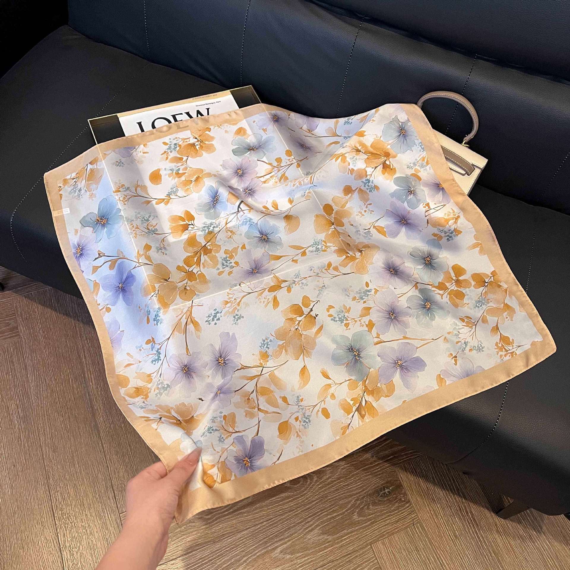 Transfronterizos nuevos bufandas de seda azul de alto nivel de seda cuadrada de simulación bufandas de moda de decoración de moda de combinación bolsa correa de pelo bufandas profesionales