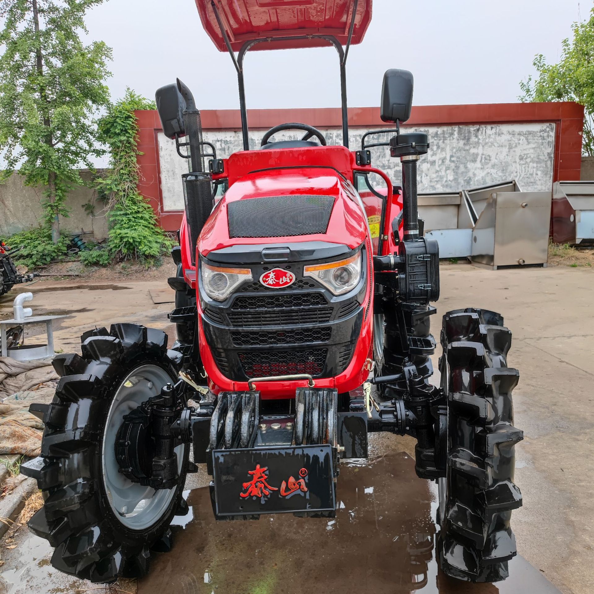 804农用四驱多缸拖拉机 雷沃704大棚王 农田地头耕整用补贴拖拉机