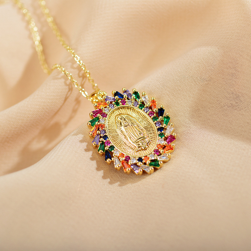 Fashion Portrait Copper Plating Zircon Pendant Necklace