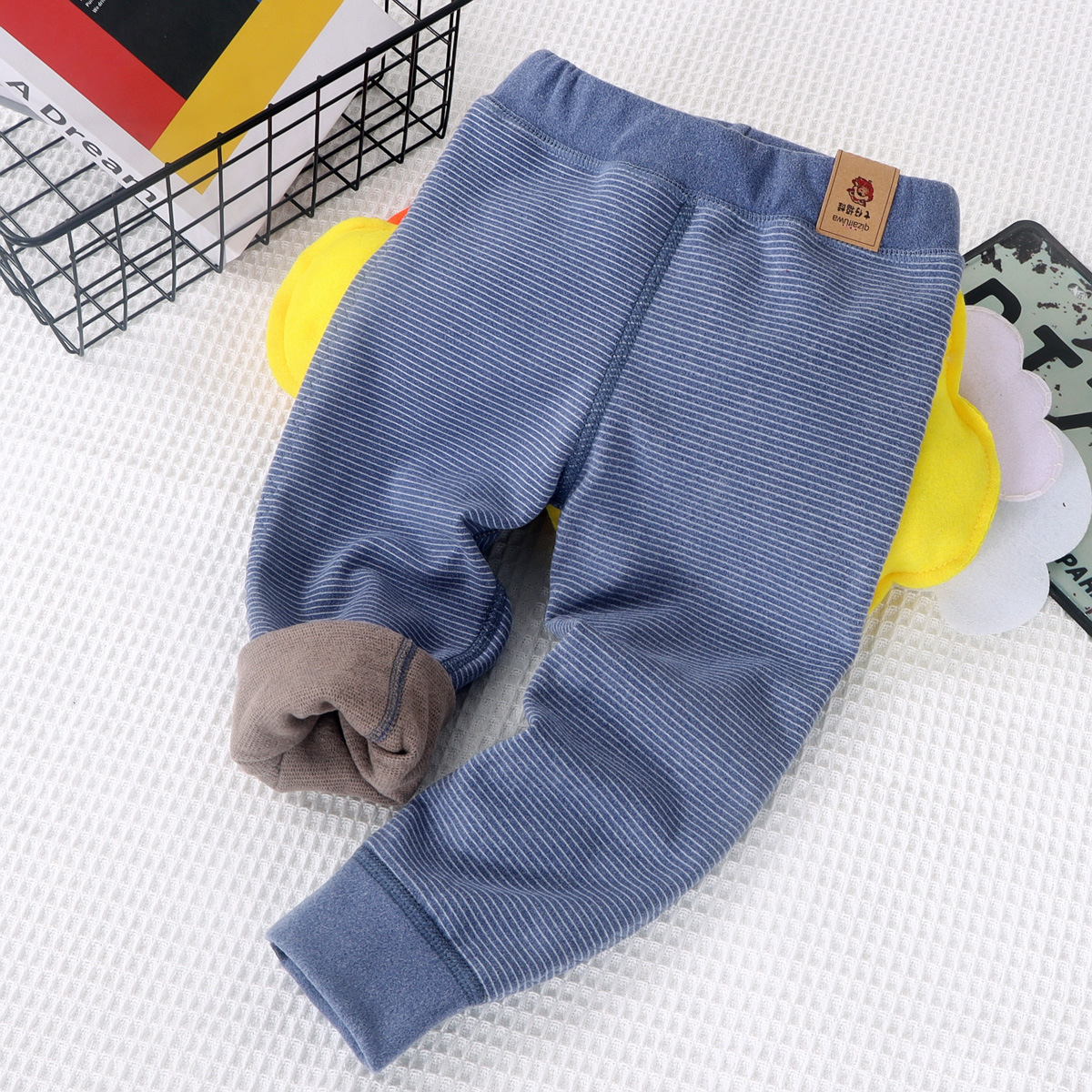 Autumn and winter children's thick leggings for men and girls, double-layer velvet autumn pants, middle children and baby warm pants