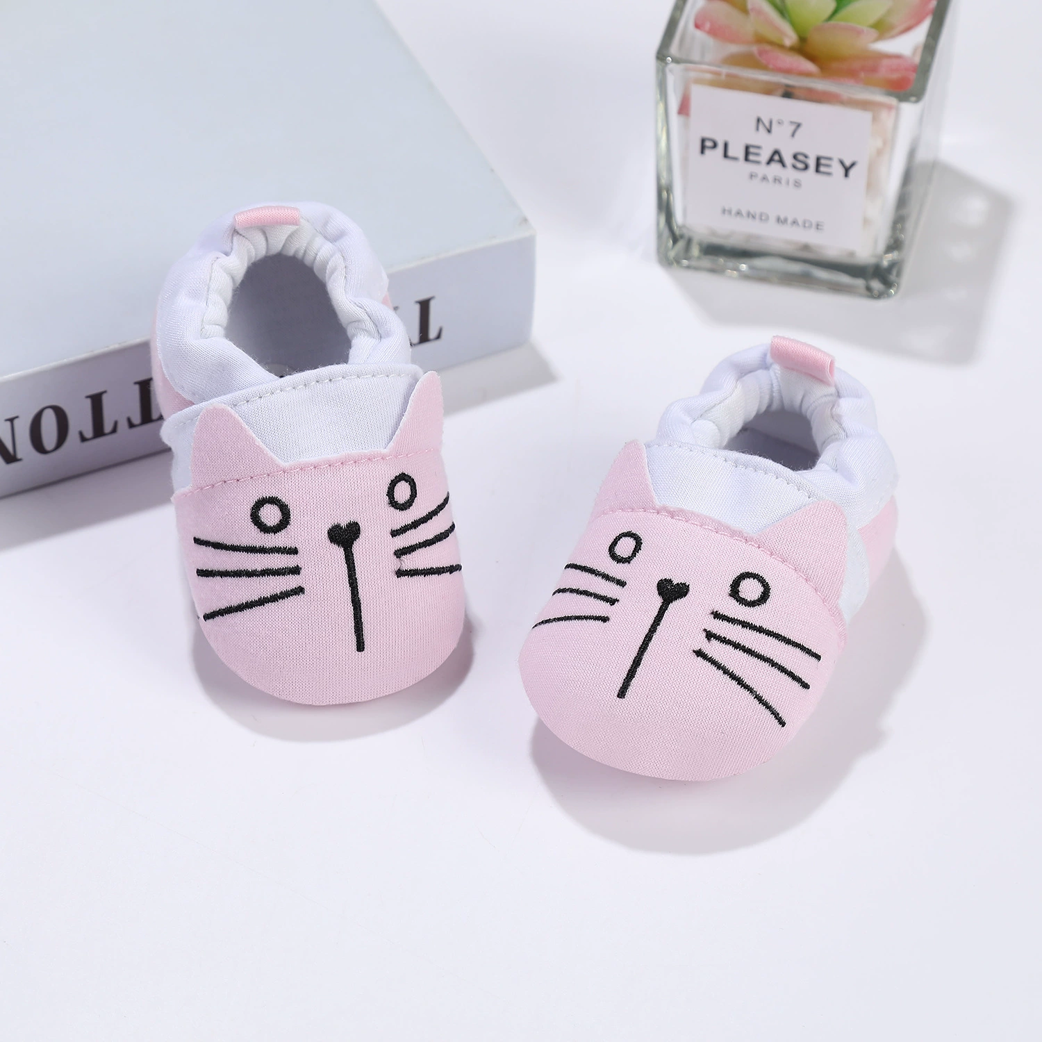 2022 Весна и осень Новая детская обувь Детская обувь для малышей Детская обувь с нескользящим полом Детская обувь с мягкой подошвой Хлопковая обувь с мягкой поверхностью