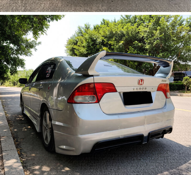 06-08 Model Civi Modified Eighth-Generation Civic Full Car Modification with Front Lip, Side Skirts, Rear Lip, and Rear Bumper Kit
