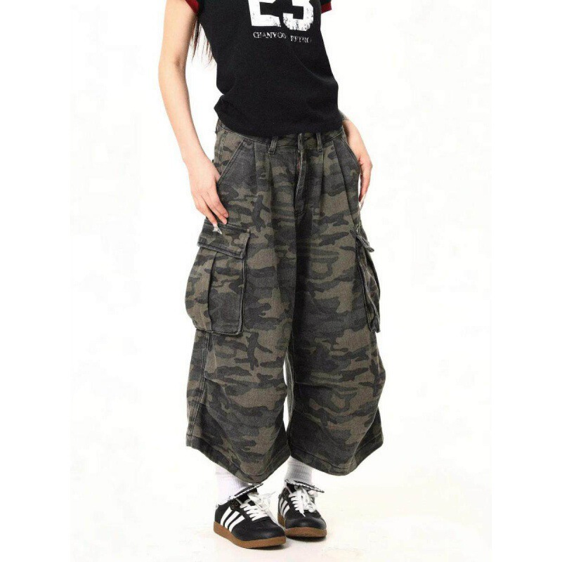 Street Style Retro Camouflage Work Shorts for Women, New Summer Unisex Style, Plus-Size Loose Straight Wide-Leg Cropped Pants