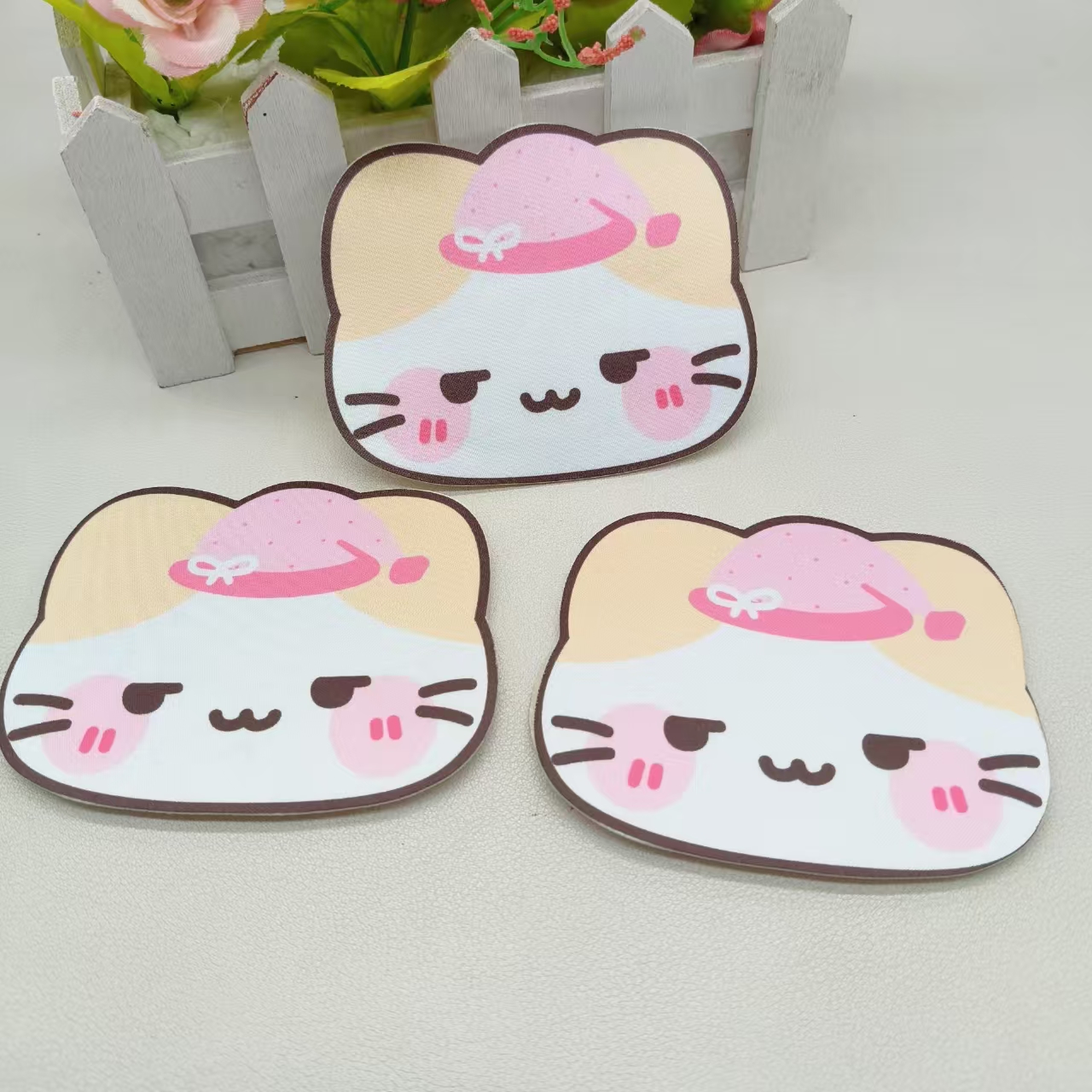 Cute and Quirky Grinning Cat Magic Stickers, Sweet Cat-Shaped Hair Bangs Stickers, Girly Cartoon Traceless Hair Clips