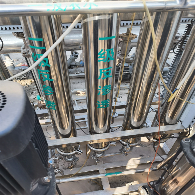 出售二手水处理不锈钢工业反渗水设备 自动软化水净水器回收