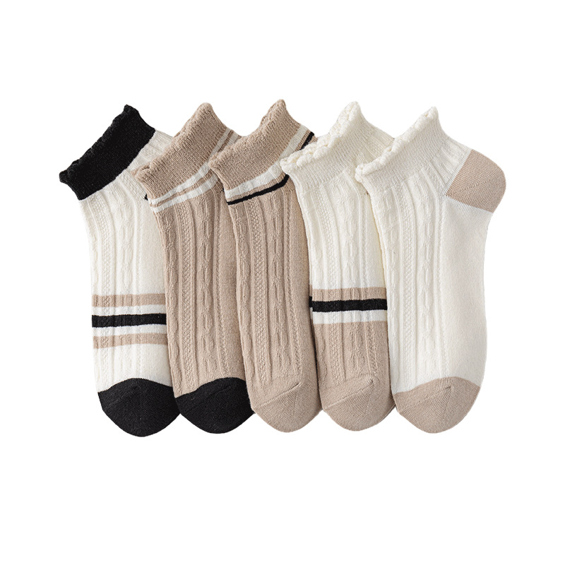 Calcetines de algodón de color sólido para mujer, calcetines finos para barco de primavera y verano, encaje a rayas, transpirable y absorbente de sudor, calcetines cortos japoneses al por mayor