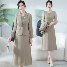 中年妈妈时尚两件套裙2025夏季新款中青年女小西服长袖连衣裙套装