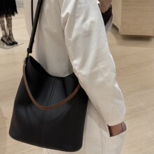 头层牛皮25年新款马术水桶包真皮女手提斜挎包大容量女包马吉*拉