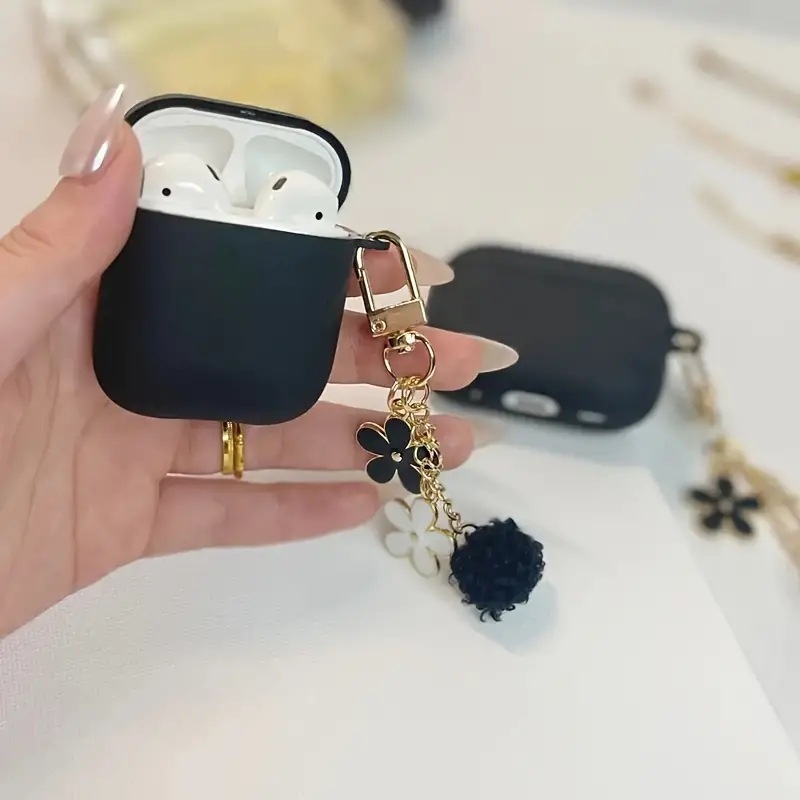 iPhone サクラファーボールキーホルダー ブラックシェル Apple AirpodsPro ヘッドフォン保護カバー 1/2 世代に適しています|undefined