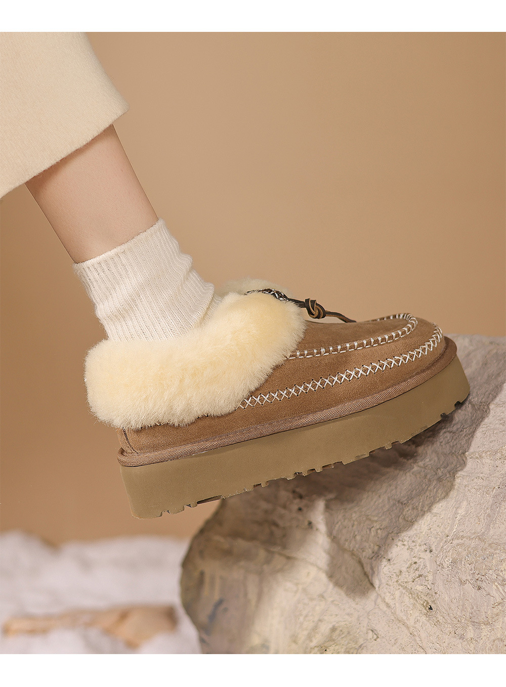 Boot tuyết nữ da cừu liền thân lót lông dày giữ ấm đế dày 4 cm — con linh dương màu nâu chi tiết 7