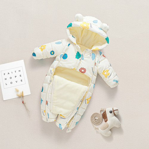 Baby one-piece down jacket, newborn baby suit, gender-neutral baby outerwear for outings, additional lining and thick crawling suit