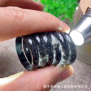 Factory wholesale natural jade A goods black chicken ring jade ring ink jade ring black floating flower ring finger wrench