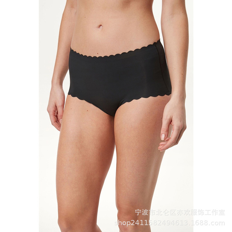 British single-piece seamless wavy edge mid-high waist hip plus size underwear no VPL Scallop edge