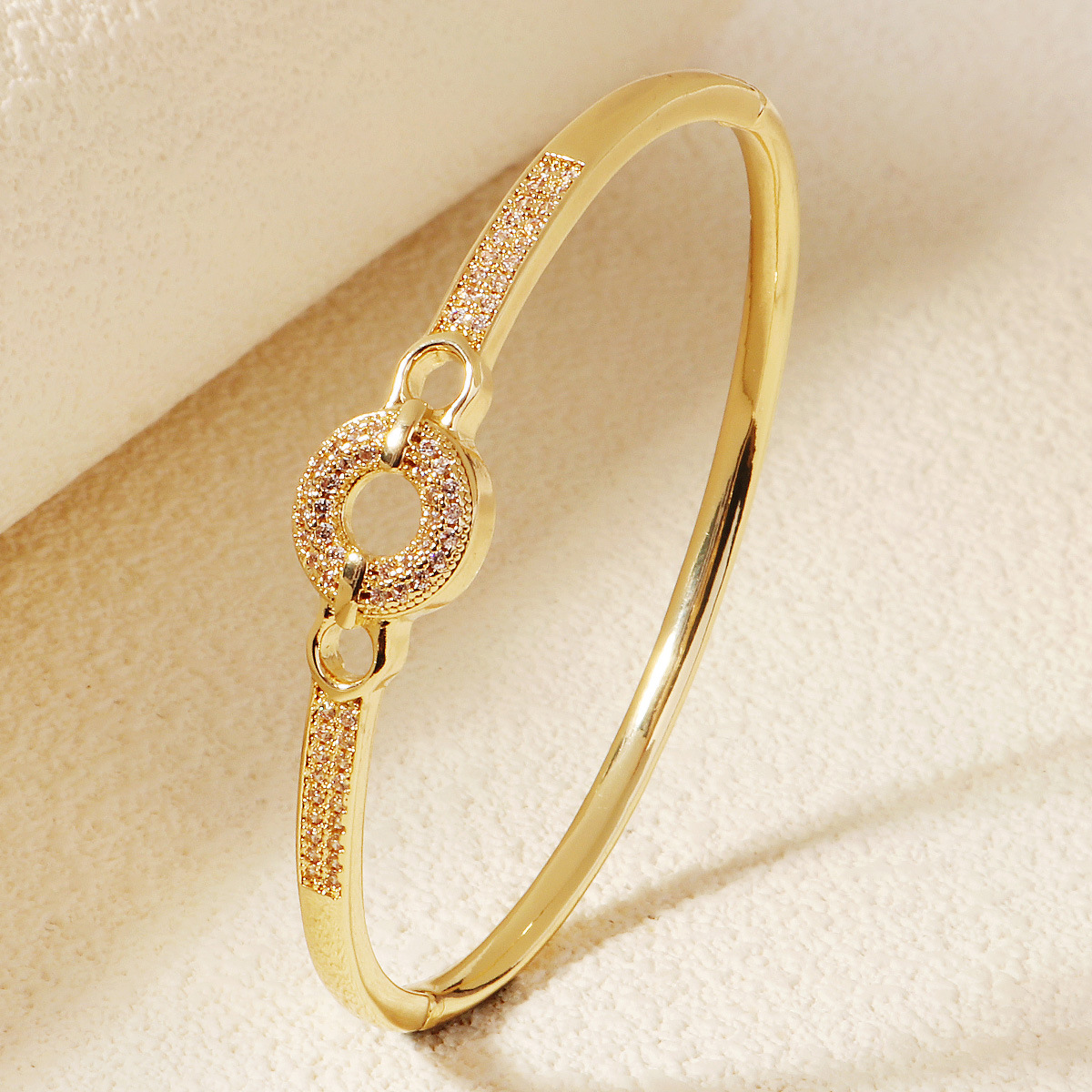 20g Weight 0.03µm-0.05µm Gold Plating Thickness Electroplating Gold Plating Process 18K Real Gold Plated Plating Material Rhinestones, Zircon Inlay Material Bangle Classification 1 Piece Quantity Holiday, Travel, Daily Occasion Copper Material Love, Round, Square Pattern Women's Gender French Style, Modern Style, Classic Style Style Inlay Craft French Style Modern Style Classic Style Love Round Square Rhinestones Zircon Alloy Copper Wholesale Bangle 9