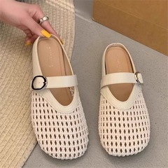 女性のための平底織り中空ビルケンシュトックスリッパ 2025 新しいアウターウェアファッショナブルな気質サンダルベルトバックルつま先スリッパ