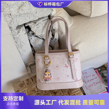 跨境手拎卡通印花水桶包女2026春夏时尚高级感单肩包潮休闲腋下包