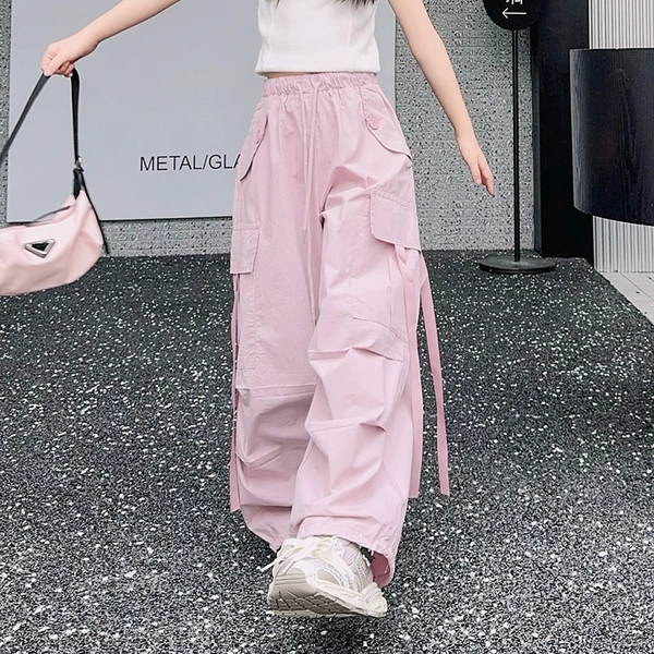 Fuchsia trousers