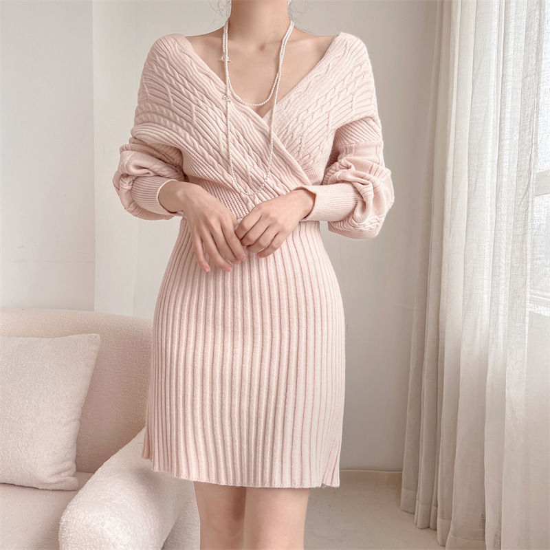 Knitted dress autumn and winter New Japanese fashionable V-neck sexy twist mid-length sweater hip skirt Knitted dress autumn and winter New Japanese fashionable V-neck sexy twist mid-length sweater hip skirt
