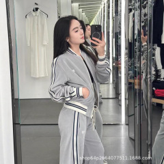 南油女装Ce25新款凯旋门微标刺绣丝绒棒球服外套+松紧腰阔腿长裤