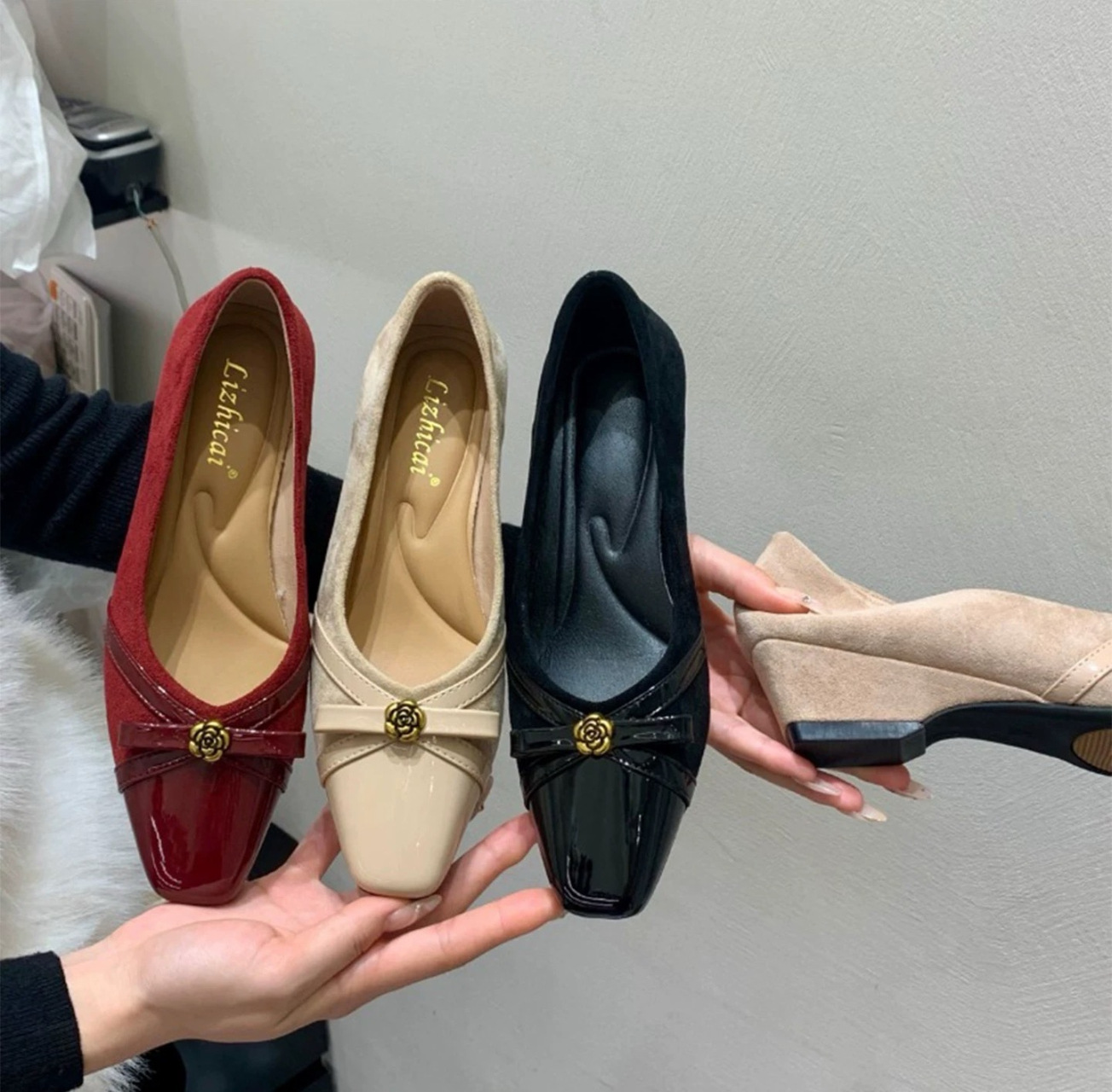 Elegant Bowknot Chunky Heel Women’s Pumps With Square Toe Finish_voghion.com
