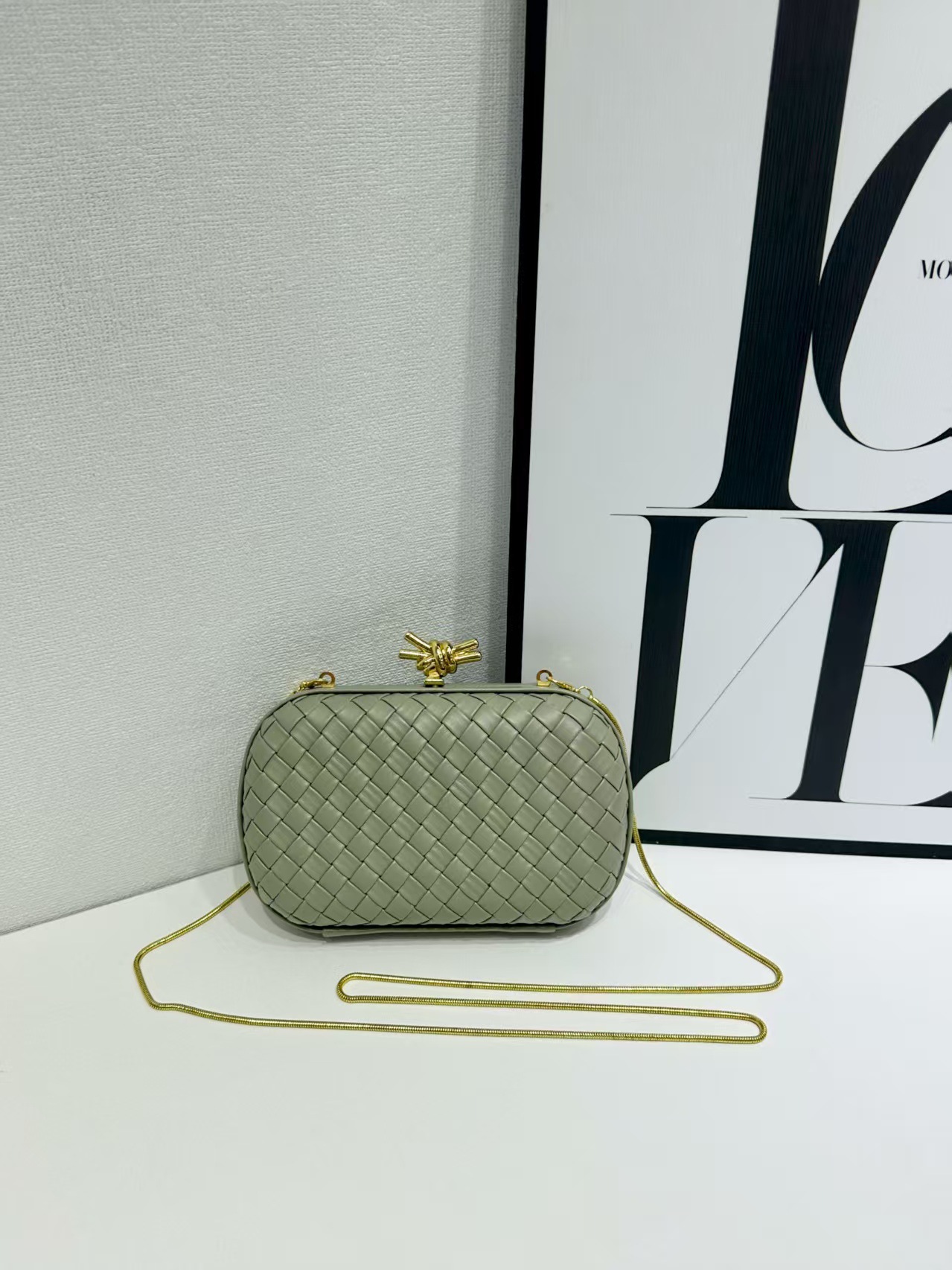 트래버틴 그린(플랫 브레이드 기술)