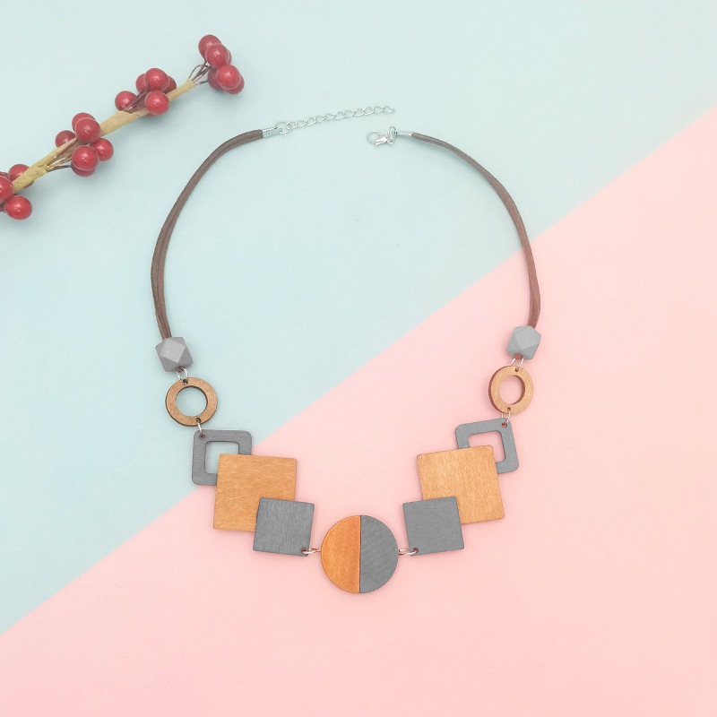 Collar de babero de chip de madera geométrico vintage hecho a mano colgante de madera collar transfronterizo nuevos accesorios al por mayor