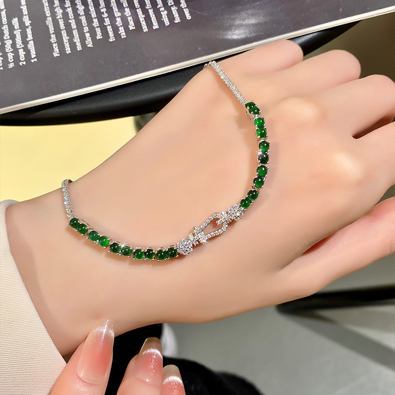 S925 plata de ley, jadeíta natural A, material peligroso, hebilla de lujo, pulsera, diseño de nicho, estilo de lujo ligero de alta calidad, fábrica al por mayor