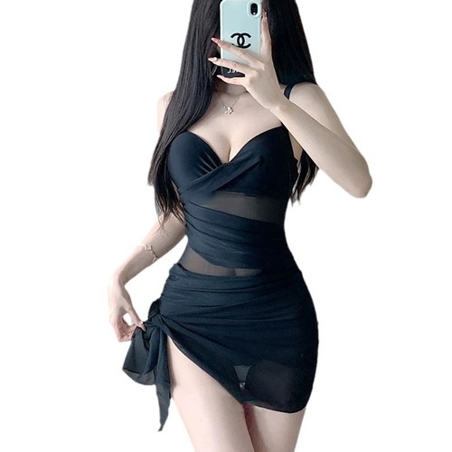 New swimsuits, women's mesh, pure desire, small breasts gathered, internet celebrity, vacation photos, cover belly, slimming, hot spring wholesale