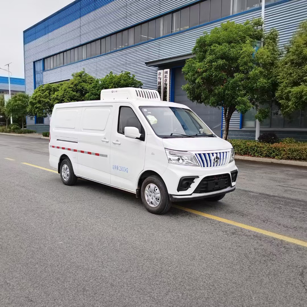 长安睿行M80冷藏车 冻货食品保鲜冷冻车 蓝牌面包式冷链运输车