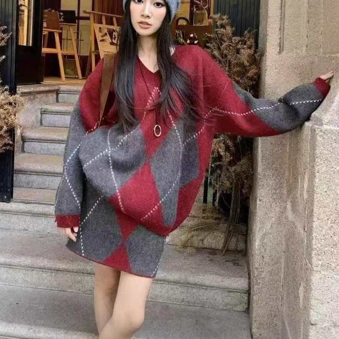 撞色菱形格圣诞新年红色毛衣套装女秋冬新款慵懒风针织短裙两件套|undefined