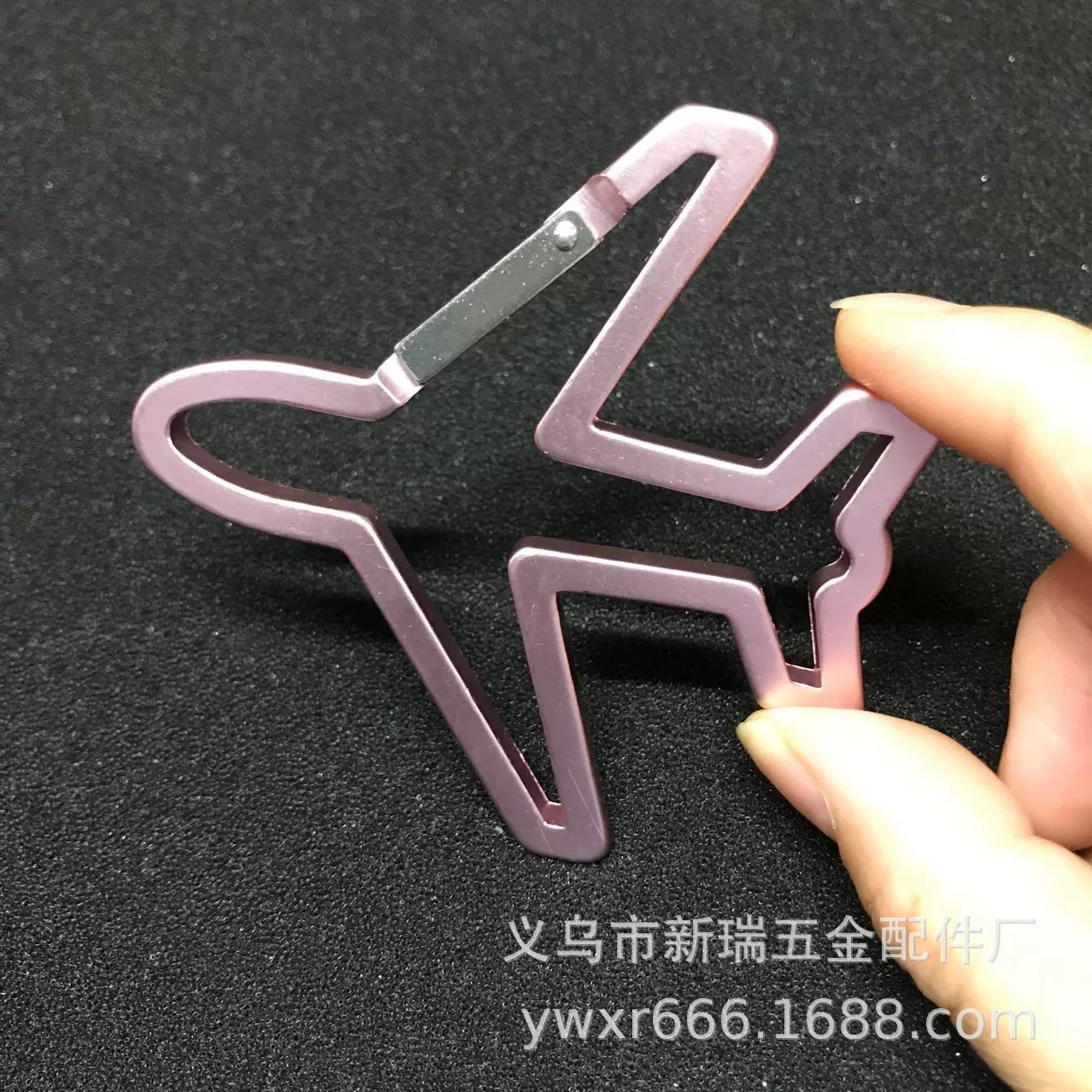 铝合金飞机形挂扣野营户外运动背包挂钩异形爬山挂扣飞机型登山扣