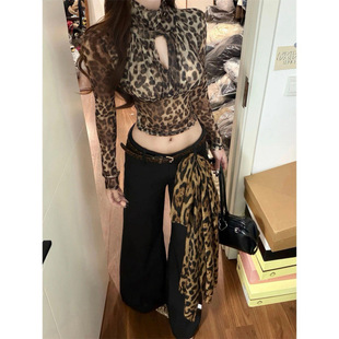 ��ϵ�����L�������y����Ů�������еı���С�������¿�p�gT����