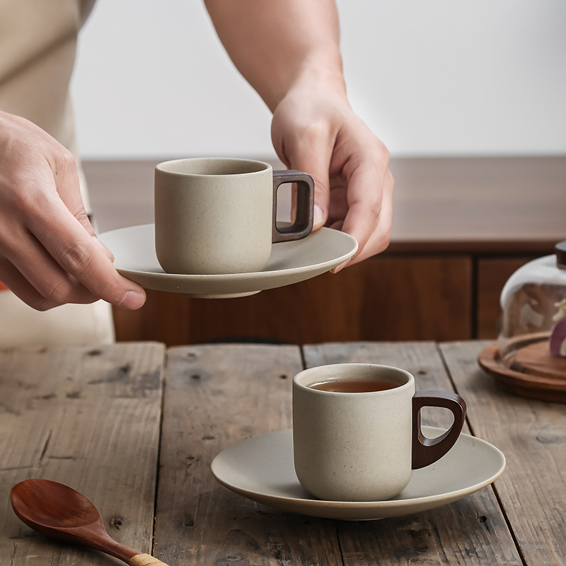 Taza de café espresso de cerámica gruesa de arcilla para el hogar chino Taza de agua de cerámica de latte pequeña y exquisita Diseño retro de nicho