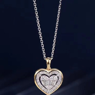 Korean-style Double Wai Heart-shaped Pendant Necklace High-grade Sense Accessories 0.07 karat 18K Gold Natural Diamond Necklace