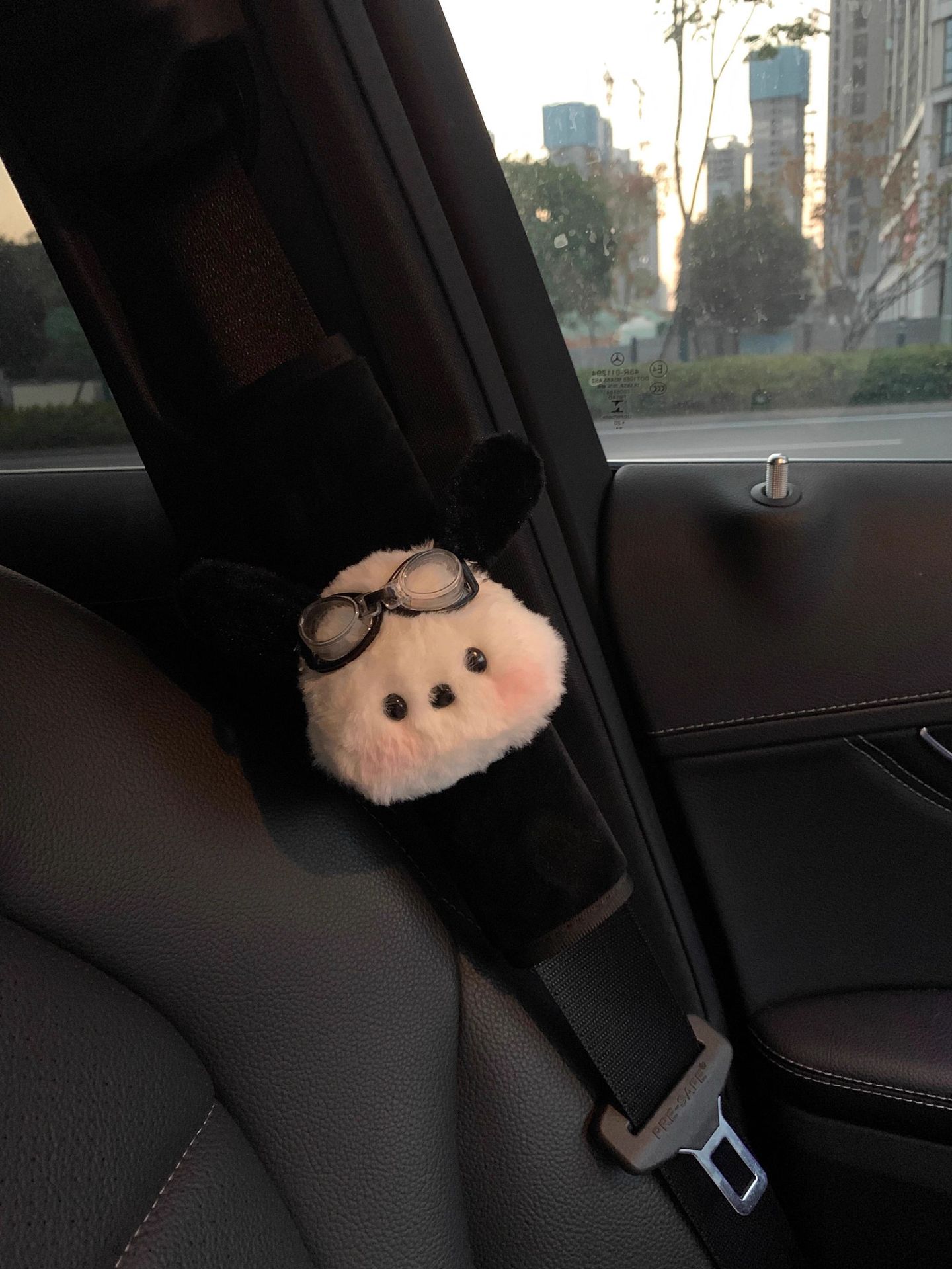 Car Seat Belt Shoulder Cover Soft Cute Plush Dog Car High-End Anti-Stranglehold Doll Doll Car Interior Decoration
