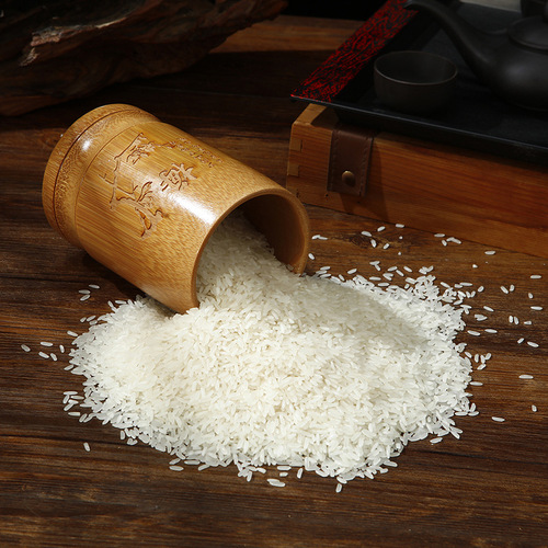 Household traditional bamboo rice scoop, rice measuring cup, rice spoon, rice bucket, cup, liter rice measuring device, bamboo scoop rice cup