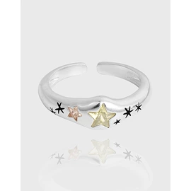 戒指;耳钉;项链