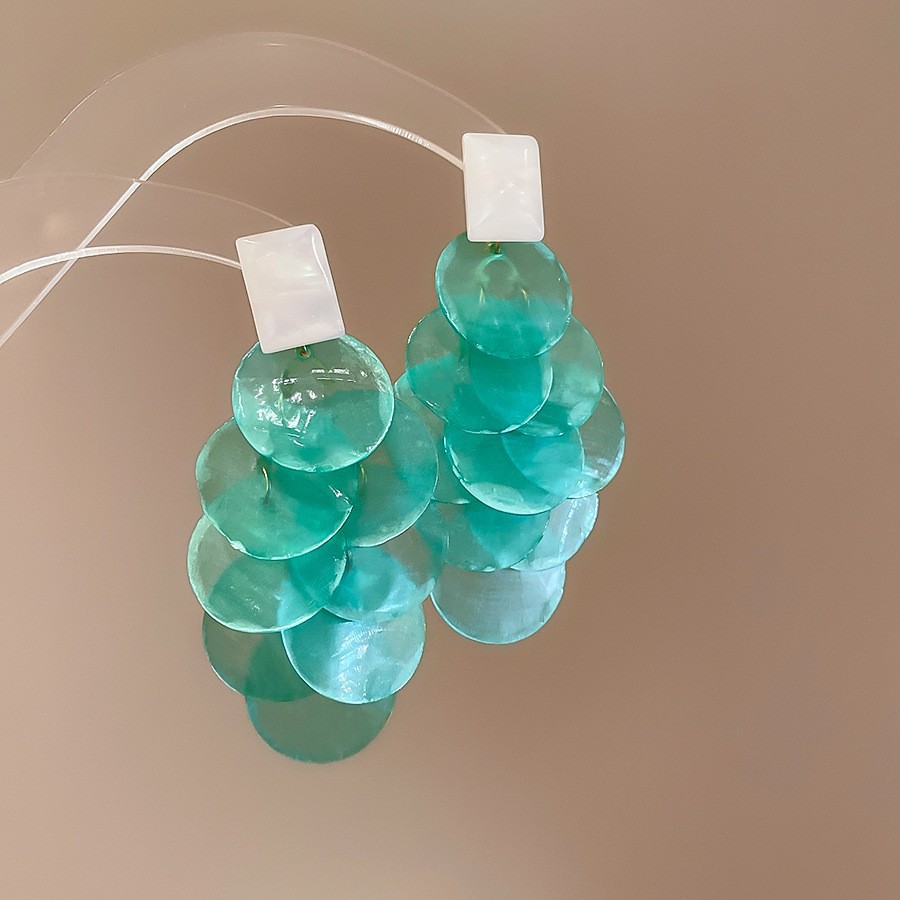 Pendientes de borla de flores de tela de aguja de plata Pendientes de estilo de vacaciones junto al mar